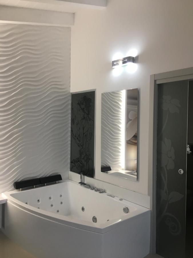 Barrile'S Hotell Olbia Exteriör bild