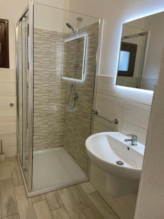 Barrile'S Hotell Olbia Exteriör bild